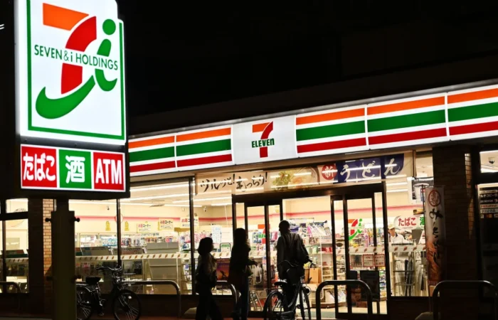 Seven Eleven Tokyo convenience store