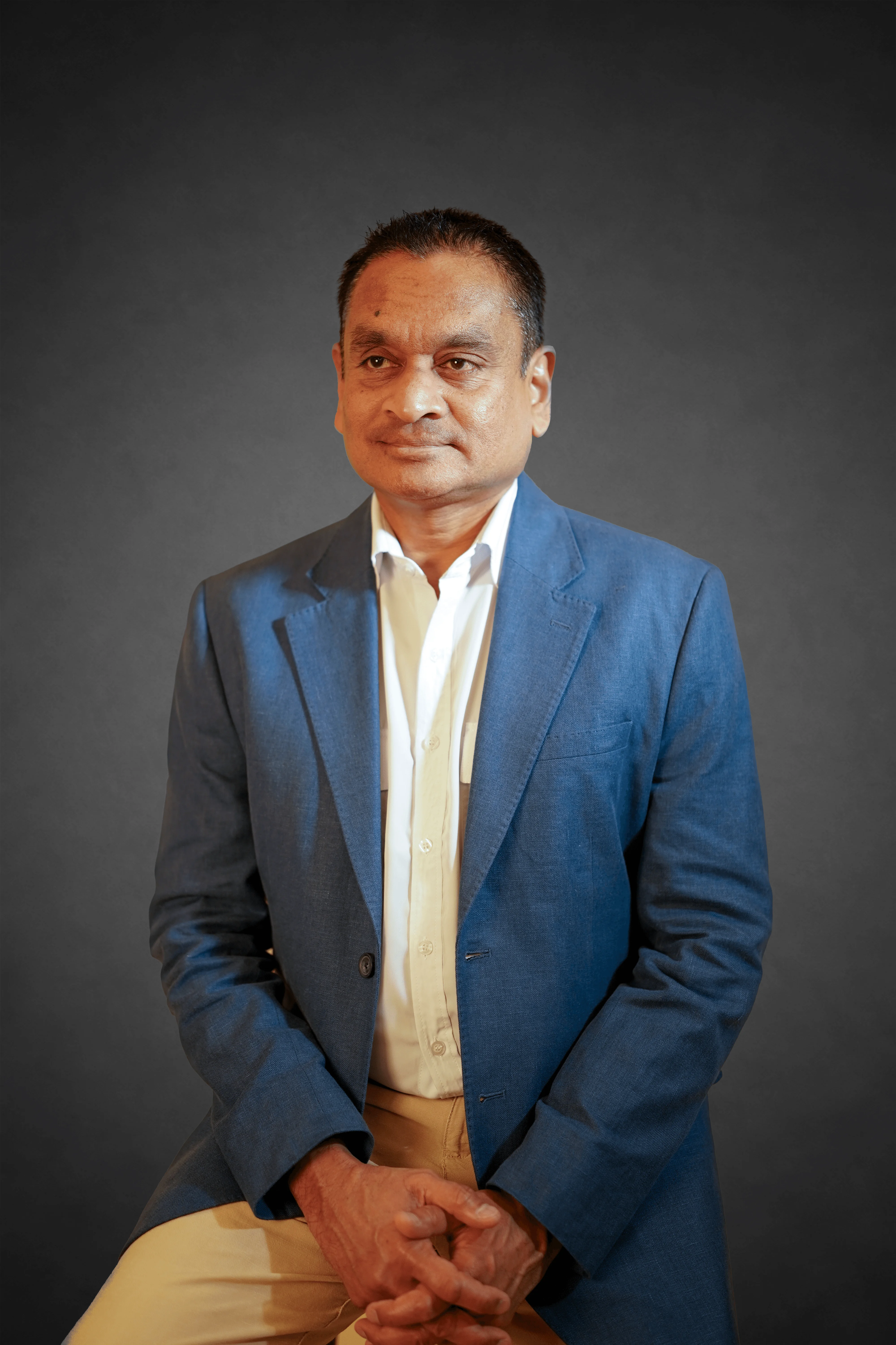 Dr. Arosha Fernando